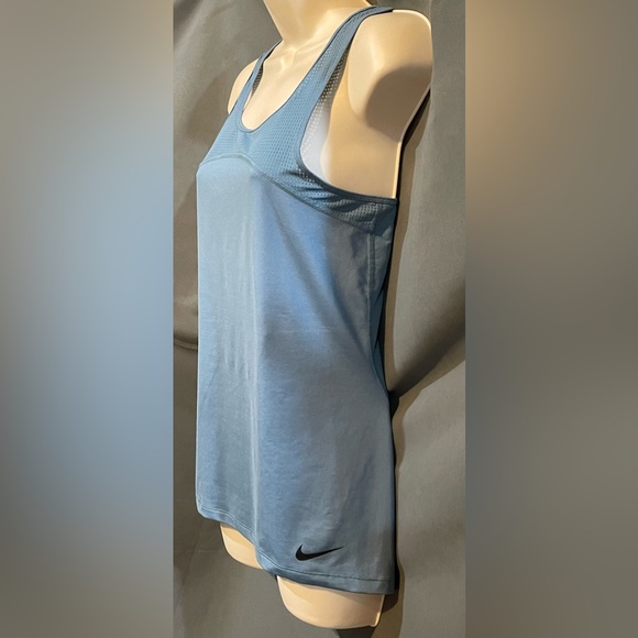 Nike dry fit fitness tank top - Picture 3 of 12